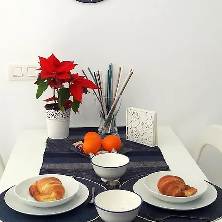 Cozy With Sea View - - 40 Sqm Malaga