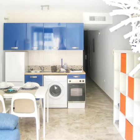 Cozy With Sea View - - 40 Sqm