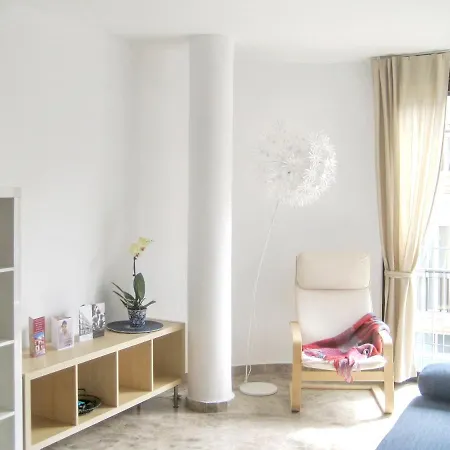 Cozy With Sea View - - 40 Sqm Apartment